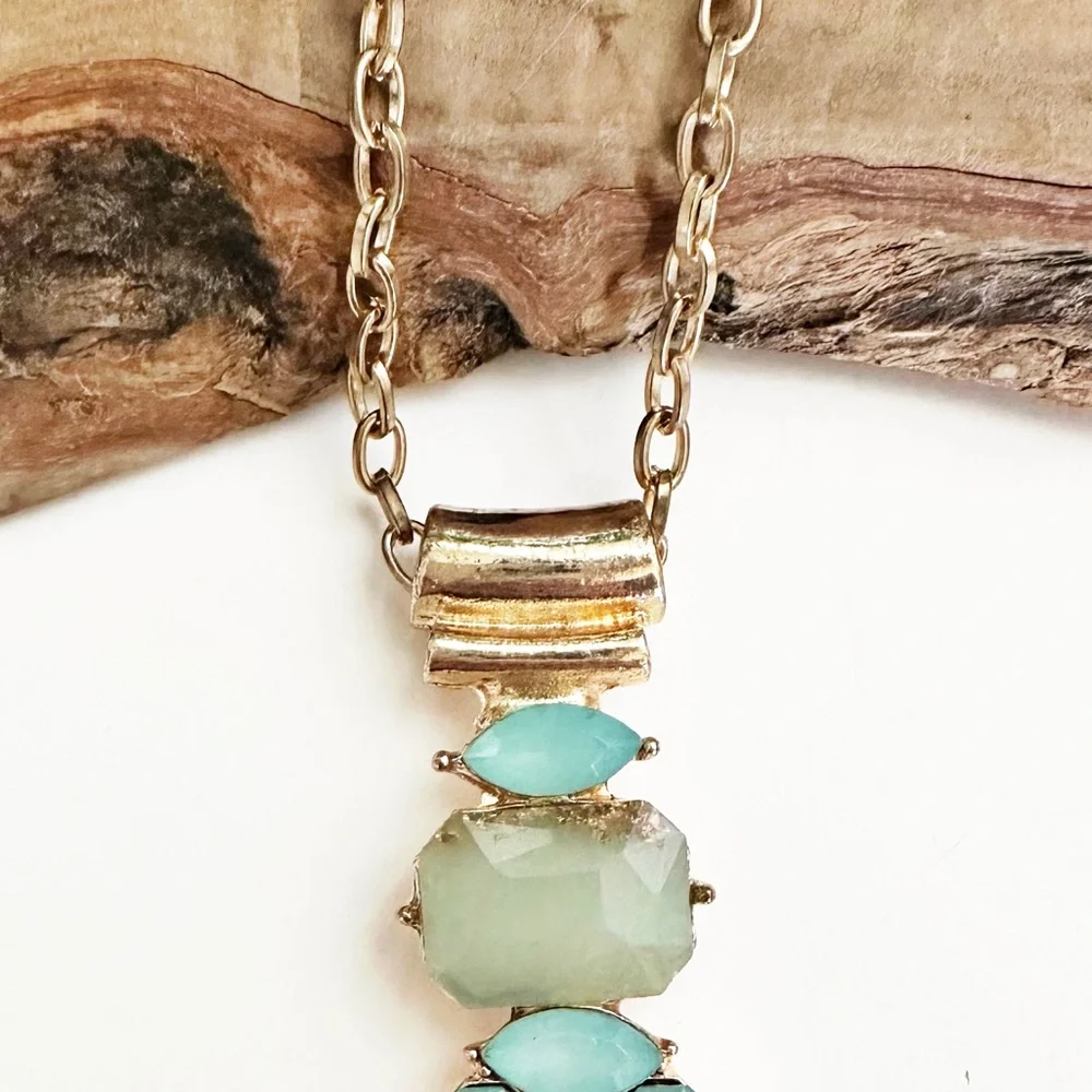 New York & Company seafoam aquamarine rhinestone gold pendant necklace - Picture 2 of 4